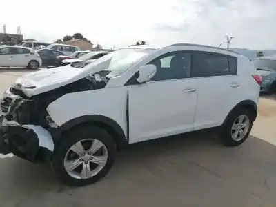 Veicolo di demolizione kia sportage iii (sl) 1.7 crdi dell'anno 2013 alimentato d4fd