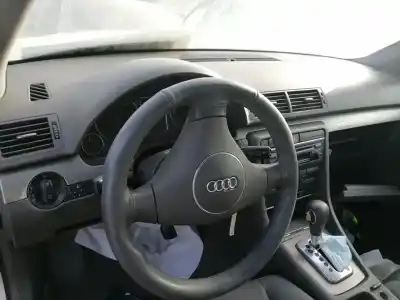 Здавання транспортного засобу audi a4 b6 (8e2) 2.5 tdi року 2002 потужний bfc