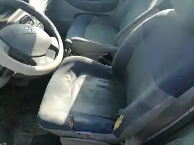 Scrapping Vehicle renault scenic (ja..) f9q of the year 2001 powered f9q q7