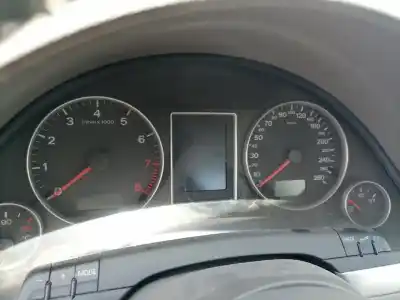 Здавання транспортного засобу audi a4 b7 (8ec) 3.2 fsi року 2006 потужний auk