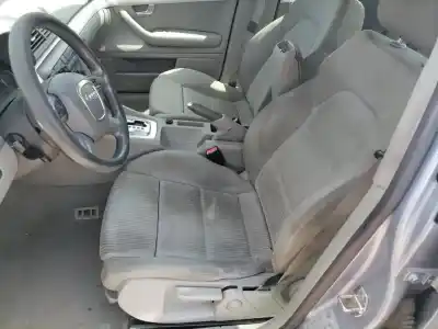 Здавання транспортного засобу audi a4 b7 (8ec) 3.2 fsi року 2006 потужний auk
