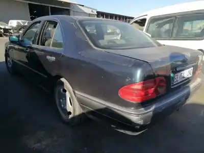 Hurda Aracı mercedes-benz clase e (bm 210) berlina om 602.982 yılın 2004 güçlü 602982