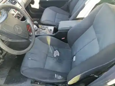 Hurda Aracı mercedes-benz clase e (bm 210) berlina om 602.982 yılın 2004 güçlü 602982