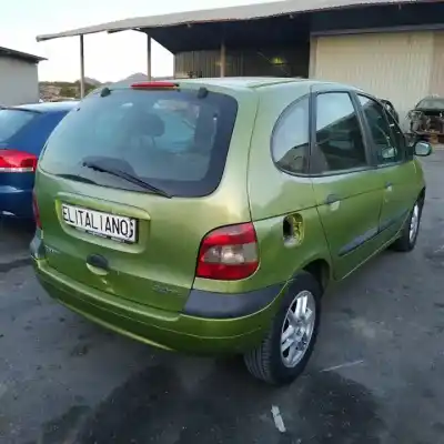 Scrapping Vehicle renault megane i scenic (ja0) d/f9q a7 of the year 2000 powered f9q a7