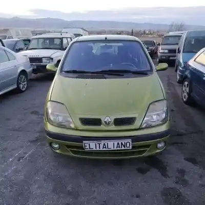 Scrapping Vehicle renault megane i scenic (ja0) d/f9q a7 of the year 2000 powered f9q a7