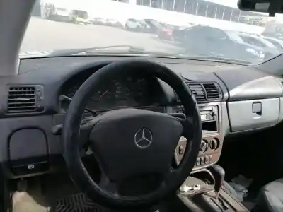 Здавання транспортного засобу mercedes-benz clase ml (bm 163) om 612.963 року 2001 потужний 612963