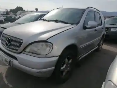 Здавання транспортного засобу mercedes-benz clase ml (bm 163) om 612.963 року 2001 потужний 612963