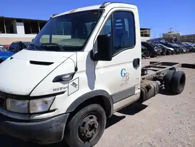 Veicolo di demolizione iveco daily furgón d-f1ce0481b*a dell'anno 2006 alimentato f1ce0481b*a