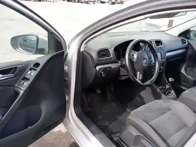 Здавання транспортного засобу volkswagen golf vi (5k1) 2.0 tdi року 2010 потужний cffb