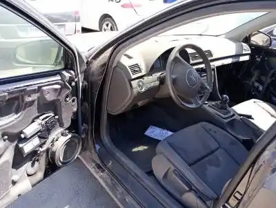 Здавання транспортного засобу audi a4 b6 (8e2) 1.9 tdi року 2004 потужний awx