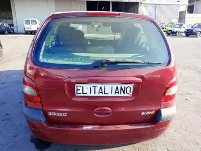 Scrapping Vehicle renault scenic (ja..) f9q of the year 2003 powered f9q q7