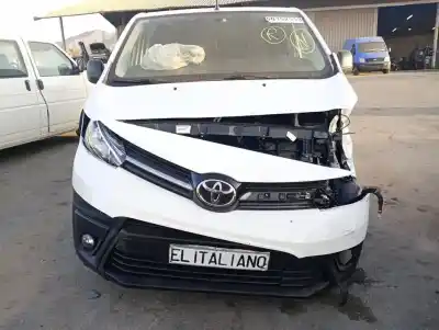 Vehicul casat TOYOTA PROACE CITY YHR al anului 2022 alimentat YHR