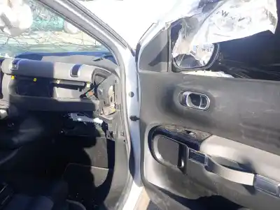 Scrapping Vehicle citroen c4 cactus yh01 of the year 2019 powered yh01