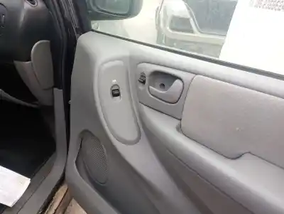 Veicolo di demolizione chrysler voyager (rg) d-vm47c dell'anno 2007 alimentato d vm47c