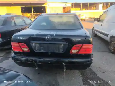 Hurda Aracı mercedes-benz clase e (bm 210) berlina om 606.912 yılın 2000 güçlü 606912