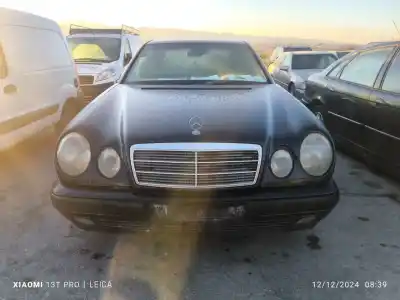Hurda Aracı MERCEDES-BENZ CLASE E (BM 210) BERLINA OM 606.912 Yılın 2000 güçlü 606912