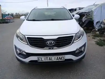 Veicolo di demolizione KIA SPORTAGE III (SL) 1.7 CRDI dell'anno 2011 alimentato D4FD