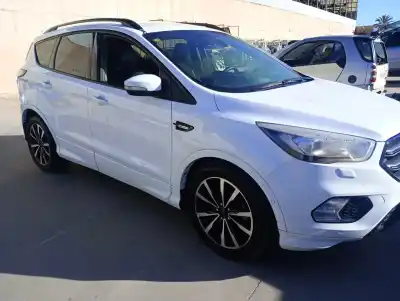 Здавання транспортного засобу ford kuga (cbs) m8md року 2019 потужний m8md