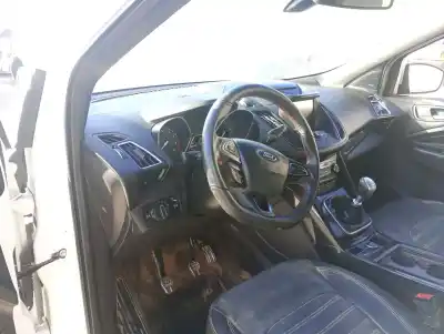 Здавання транспортного засобу ford kuga (cbs) m8md року 2019 потужний m8md