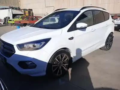 Здавання транспортного засобу ford kuga (cbs) m8md року 2019 потужний m8md