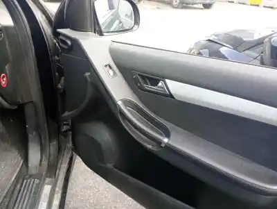 Здавання транспортного засобу mercedes-benz clase r (w251) om642950 року 2006 потужний om642950