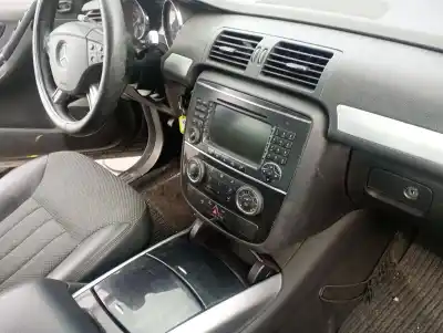 Здавання транспортного засобу mercedes-benz clase r (w251) om642950 року 2006 потужний om642950