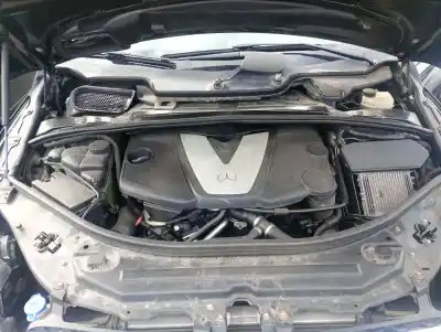 Здавання транспортного засобу mercedes-benz clase r (w251) om642950 року 2006 потужний om642950
