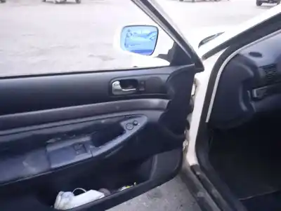Здавання транспортного засобу audi a4 b5 (8d2) 1.8 t року 1998 потужний aeb