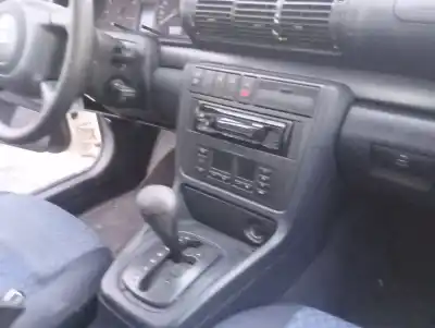 Здавання транспортного засобу audi a4 b5 (8d2) 1.8 t року 1998 потужний aeb