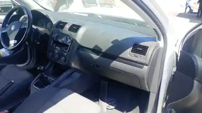 Veicolo di demolizione volkswagen golf v (1k1) (10.2003) blg dell'anno 2008 alimentato blg