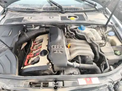 Scrapping Vehicle audi a4 b6 (8e2) 2.0 of the year 2001 powered alt