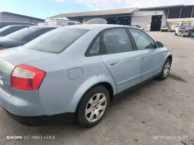 Scrapping Vehicle audi a4 b6 (8e2) 2.0 of the year 2001 powered alt