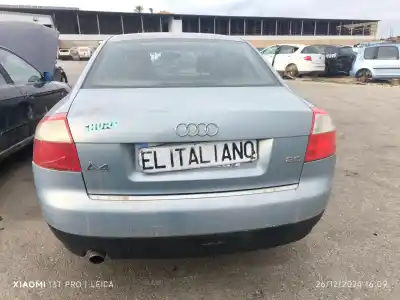 Scrapping Vehicle audi a4 b6 (8e2) 2.0 of the year 2001 powered alt