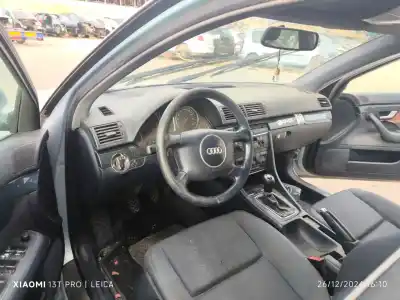 Scrapping Vehicle audi a4 b6 (8e2) 2.0 of the year 2001 powered alt