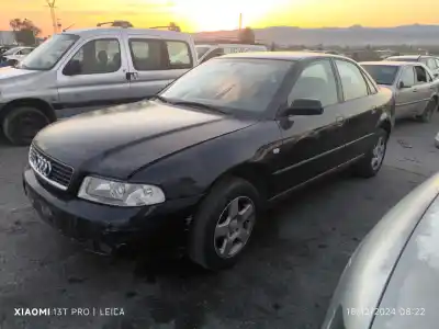 Здавання транспортного засобу audi a4 b5 (8d2) 1.8 року 2000 потужний avv