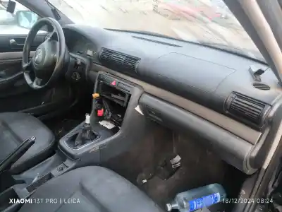 Здавання транспортного засобу audi a4 b5 (8d2) 1.8 року 2000 потужний avv