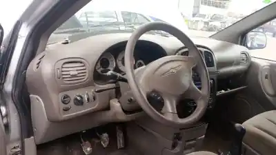 Veicolo di demolizione chrysler voyager (rg) d7/vm07c dell'anno 2002 alimentato vm07c