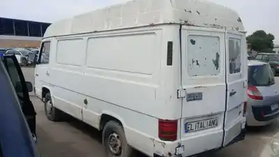 Veicolo di demolizione mercedes-benz mb 100 d furgón/combi (631) (1987) 616.963 ii dell'anno 1991 alimentato 616963
