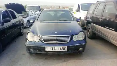 Veículo de Sucata MERCEDES CLASE C (BM 203) BERLINA  do ano 2001 alimentado OM611962