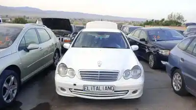 Sloopvoertuig MERCEDES CLASE C (BM 203) BERLINA  van het jaar 2005 aangedreven OM646963