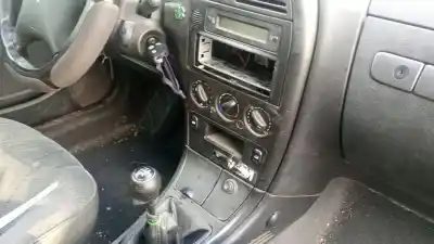 Veicolo di demolizione citroen xsara berlina rhz(dw10ated) dell'anno 2002 alimentato rhz