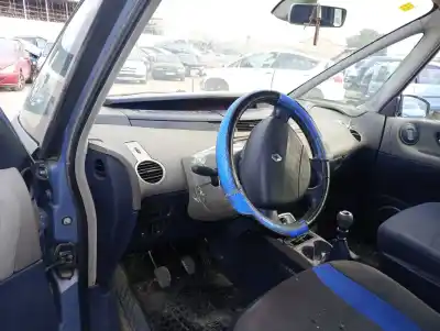 Здавання транспортного засобу renault espace iv (jk0) d-g9t j7 року 2003 потужний g9t j7