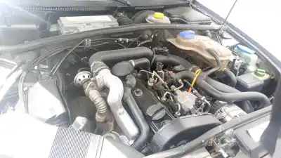Здавання транспортного засобу audi a4 berlina (b5) afn року 2005 потужний afn