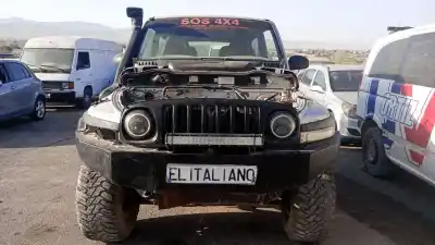 Véhicule à la ferraille SSANGYONG KORANDO  de l'année 2000 alimenté OM662LA