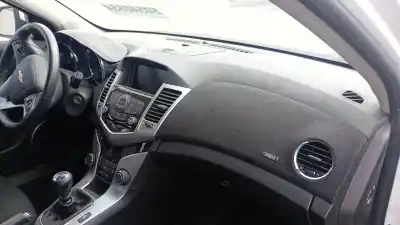 Здавання транспортного засобу chevrolet cruze 5-puertas z20d1 року 2012 потужний z20d1