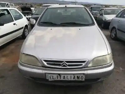 Veicolo di demolizione citroen xsara berlina d-rhy dell'anno 2000 alimentato d-rhy