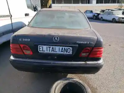 Hurda Aracı mercedes-benz clase e (bm 210) berlina om606962 yılın 2005 güçlü om606962