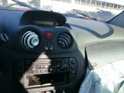 Veicolo di demolizione citroen c2 (jm_) 1.4 dell'anno 2004 alimentato kfv