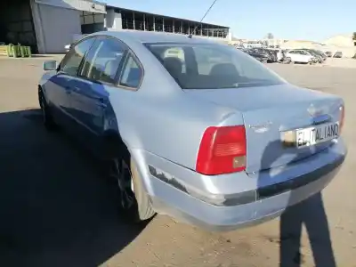 Hurda Aracı volkswagen passat b5 (3b2) 1.8 yılın 1997 güçlü adr