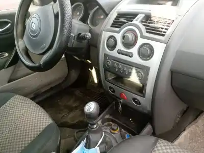 Hurda Aracı renault megane ii berlina 5p f9qb8 yılın 2003 güçlü f9qb8